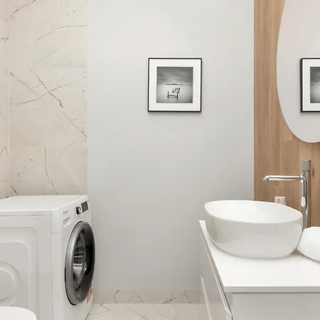 Modern Near Polsat Arena By Renters *