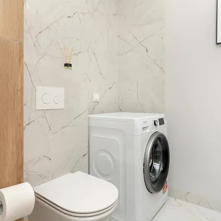 Modern Near Polsat Arena By Renters * Γκντανσκ