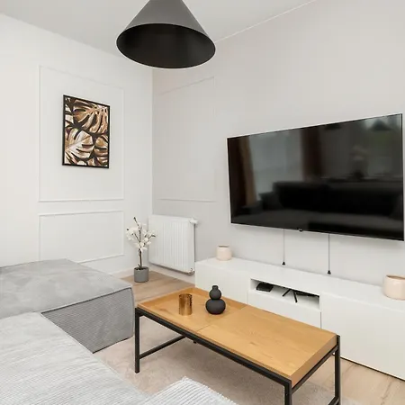 Modern Near Polsat Arena By Renters Διαμέρισμα *